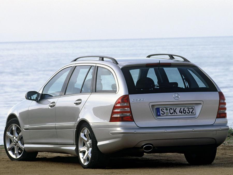  Mercedes-Benz C350 Sport Edition Estate 2005 года  (фото 5 из 7)